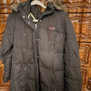 Hollister Women's Brown Puffer Jacket with Fur Hood